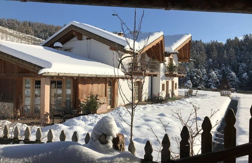 Coredo Apartment | Nice apartment for 6 guests with WIFI, TV, balcony, pets allowed and parking