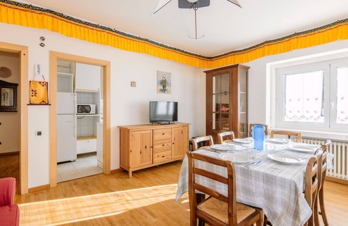 Canazei Apartment | Nice apartment for 6 people with WIFI, TV and balcony