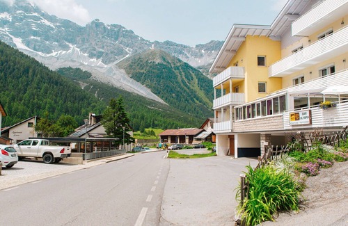 Solda Apartment | Nice apartment for 6 people with WIFI, TV, terrace, pets allowed and panoramic view