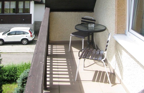 Harrachov Apartment | Nice apartment for 8 guests with private pool, WIFI, TV, patio, pets allowed and parking