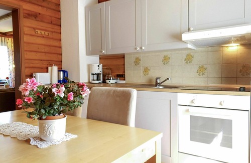 Ferienpark Himmelberg Apartment | Nice apartment for 8 guests with WIFI, TV and terrace