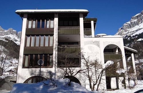 Engelberg Apartment | Nice apartment for 4 people with pool, WIFI, TV and balcony