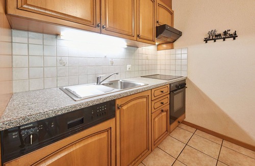 Granges Apartment | Nice apartment for 8 guests with WIFI, TV, balcony, pets allowed and panoramic view