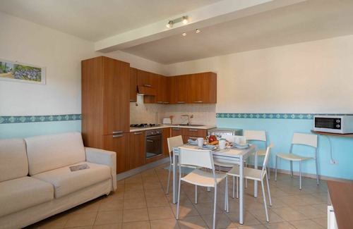 Pietrabruna Apartment | Nice apartment for 6 people with pool, WIFI, TV, patio and panoramic view
