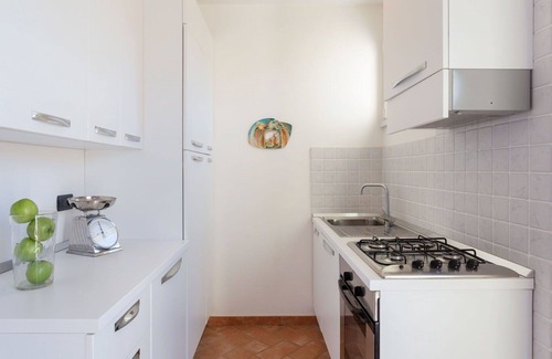 Marina di Pietrasanta Apartment | Nice apartment for 6 guests with TV, balcony and pets allowed