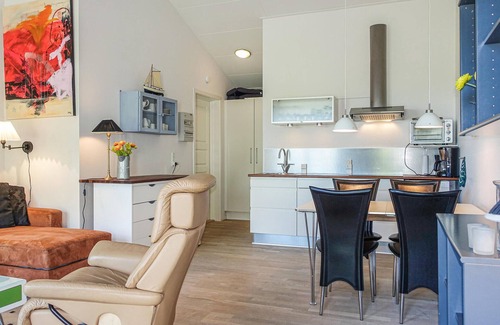 Sandkaas Apartment | Nice apartment in Allinge with WiFi