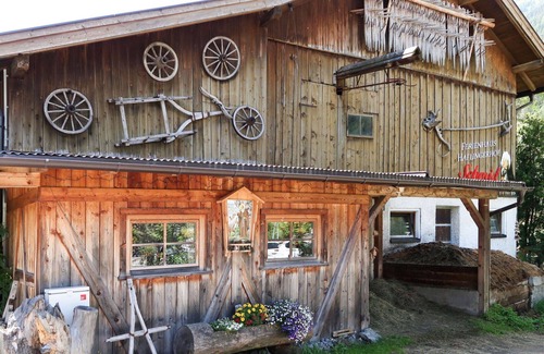 Kaunertal Villa | Nice apartment in villa for 4 people with WIFI, TV, patio and pets allowed