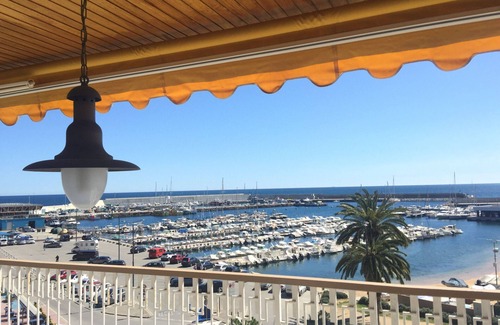 Blanes Apartment | Nice apartment in front of the port of Blanes with spectacular views of the sea. 6 pax, free wifi. Vivalidays Es Blau.