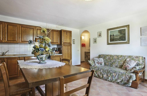 Terricciola House | Nice apartment in villa for 4 people with WIFI, pool, terrace and pets allowed