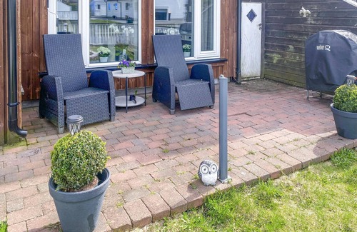 Arendal Apartment | Nice apartment in Nedenes with WiFi