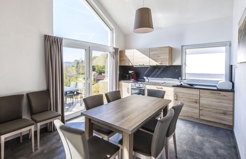Mistelgau House | Nice apartment in villa for 8 people with WIFI, TV, terrace and pets allowed