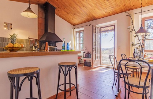 Puimichel Villa | Nice apartment in villa for 4 guests with WIFI, patio, pets allowed and panoramic view