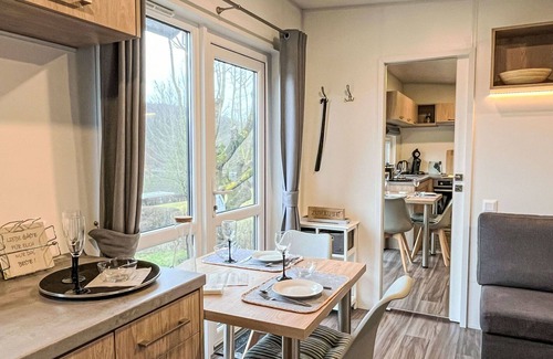 Wemding House | Nice apartment in villa for 4 guests with WIFI, A/C, TV, terrace, pets allowed and parking