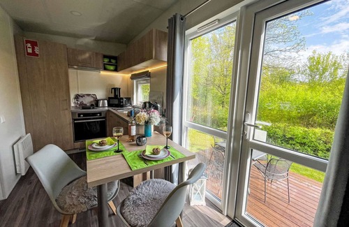 Wemding House | Nice apartment in villa for 4 people with WIFI, A/C, TV, terrace, pets allowed and parking