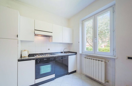 Ameglia House | Nice apartment in villa for 5 guests with WIFI, TV, patio and pets allowed, close to La Spezia