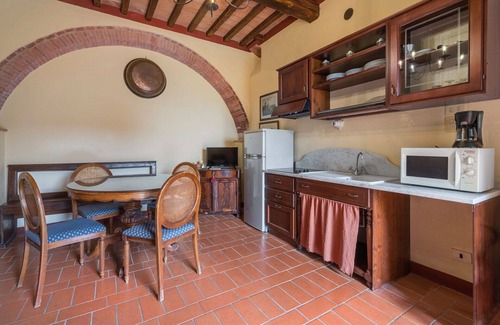 San Gimignano Villa | Nice apartment in villa for 4 guests with pool, A/C, WIFI and TV