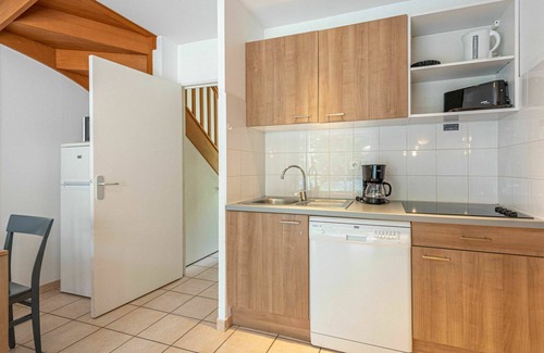 Saumur House | Nice apartment in villa for 6 guests with internet, pool, TV, terrace and pets allowed