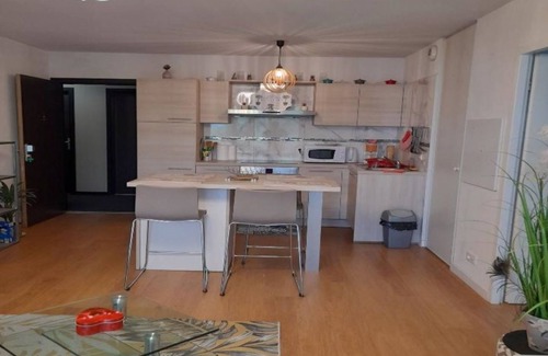 Ajaccio Apartment | Nice apartment of 43 M2 in a quiet area with terrace, close to shops.