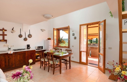 Sughera Apartment | Nice apartment with pool, WIFI, A/C, TV, patio and panoramic view, close to San Gimignano