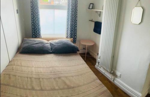 Norwich House | Nice bedroom close to the train station and the city centre
