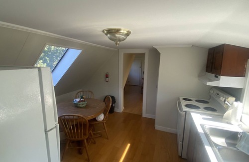 Dennis Port Apartment | NICE, BRIGHT, 2ND FLOOR APARTMENT IDEAL FOR TWO