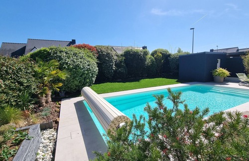 Janze Villa | Nice Contemporary House With Heated Pool and Jacuzzi