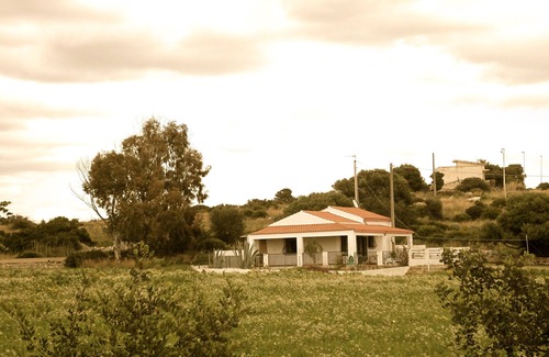 Sampieri House | Nice cottage right on the sandy beach (300 m), quiet location, garden, WiFi, 5 p
