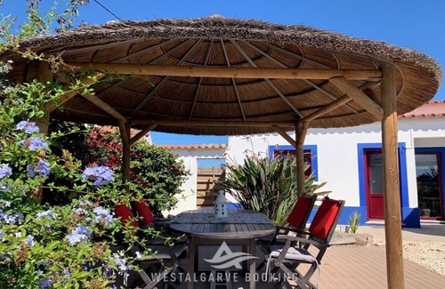 Cabeco de Aguia House | Nice country house in national park only 3km from the beaches.