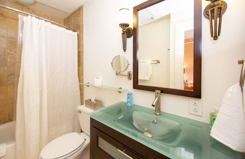 Durham Apartment | Nice + Cozy Studio in Durham, steps away from Duke