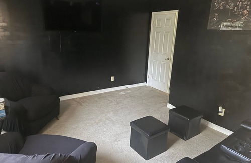 Greenbrier West House | NICE GETAWAY IN CHESAPEAKE