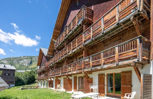 Saint-Sorlin-d'Arves Apartment | Nice ground floor apt for 5 people