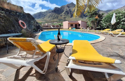 Buenavista del Norte House | Nice home in Buenavista del Norte