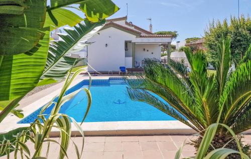 Poblado Sancti Petri House | Nice Home In Chiclana De La Fronter