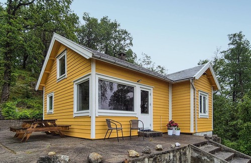 Tysvaer House | Nice home in Aksdal with house sea view