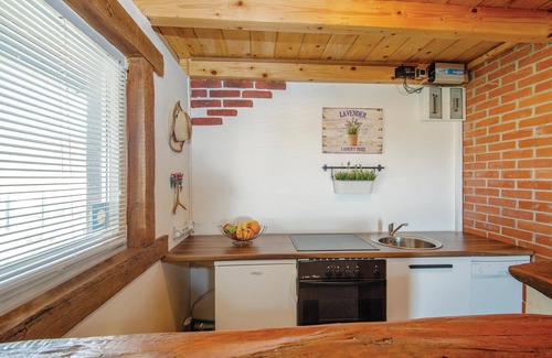 Pisarovina House | Nice home in Bratina with WiFi