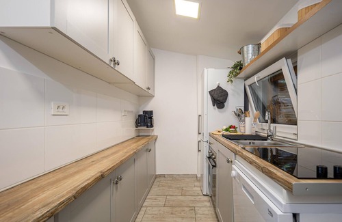 Brsec House | Nice home in Brsec with WiFi