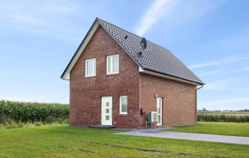 Nordholz House | Nice Home In Wurster Nordseeküste With Sauna