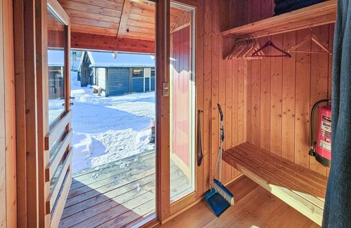 Hol House | Nice home in Hovet with WiFi