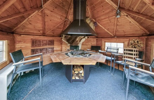Suldal House | Nice home in Jelsa with kitchen