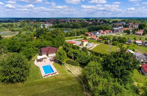 Ludbreg House | Nice home in Ludbreg with WiFi