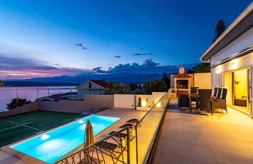 Novigrad House | Nice home in Novigrad with sauna