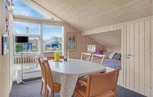 Hoensinge House | Nice Home In Nykøbing Sj With Kitchen