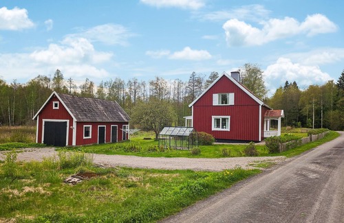 Rorvik House | Nice home in Rörvik with WiFi