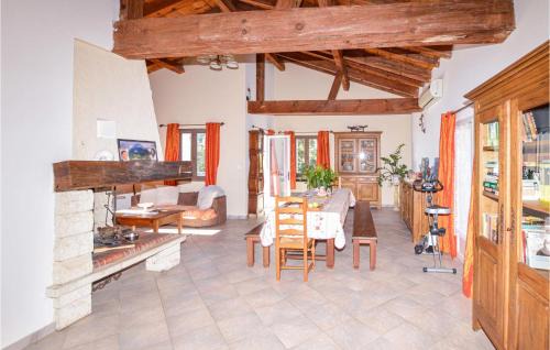 Sant'Andrea-di-Cotone House | Nice Home In St Andrea Di Cotone