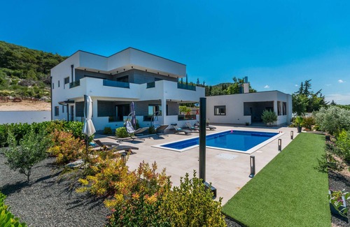 Velim House | Nice home in Stankovci