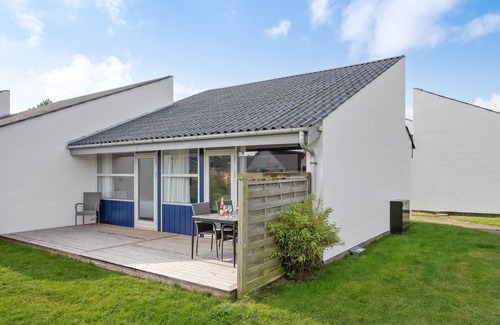Marielyst House | Nice home in Væggerløse with WiFi