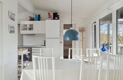 Holloselund House | Nice home in Vejby with WiFi