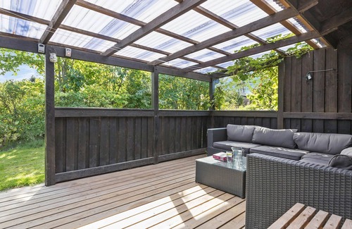 Holloselund House | Nice home in Vejby with WiFi
