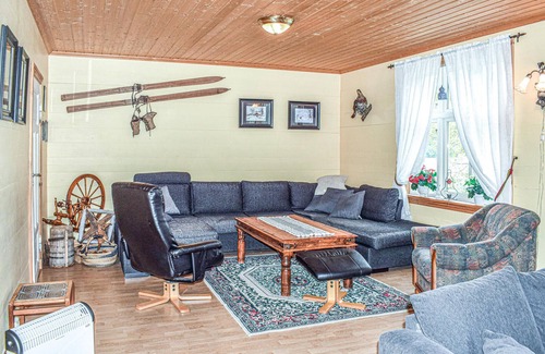 Vik House | Nice home in Vik I Sogn with jacuzzi