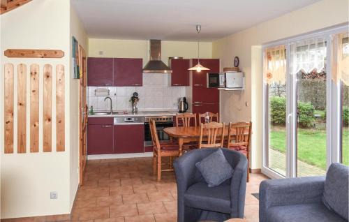 Wohlenberg House | Nice Home In Wohlenberg With Kitchen